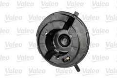 Вентилятор 698809 для VW GOLF VI Variant (AJ5) 1.2 TSI 2010-2013, код двигателя CBZA, V см3 1197, кВт 63, л.с. 86, бензин, Valeo 698809