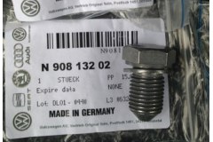 Болт слива масла для VW GOLF VI (5K1) 1.8 TSI 2009-2011, код двигателя CDAA, V см3 1798, кВт 118, л.с. 160, бензин, VAG N90813202
